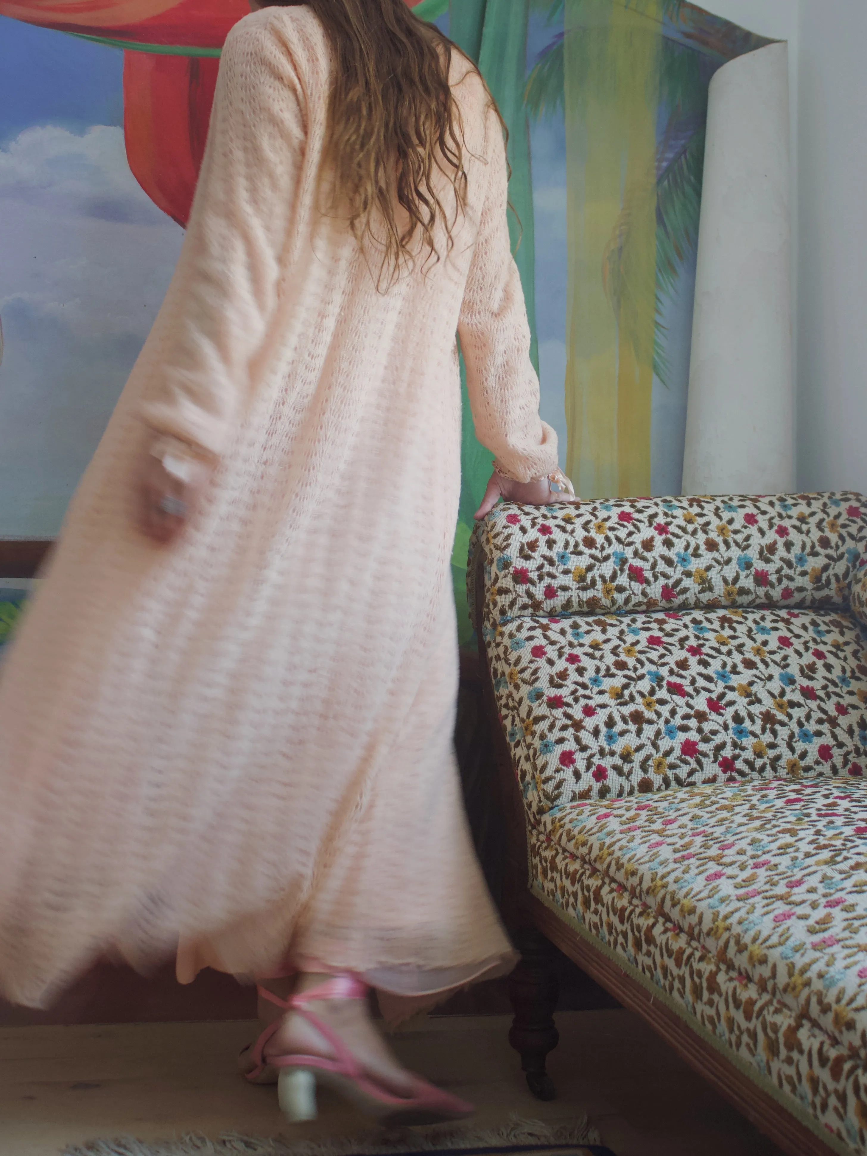 1920s Pale Peach Open Weave Knit & Chiffon Floor Length Wrap Dressing Gown