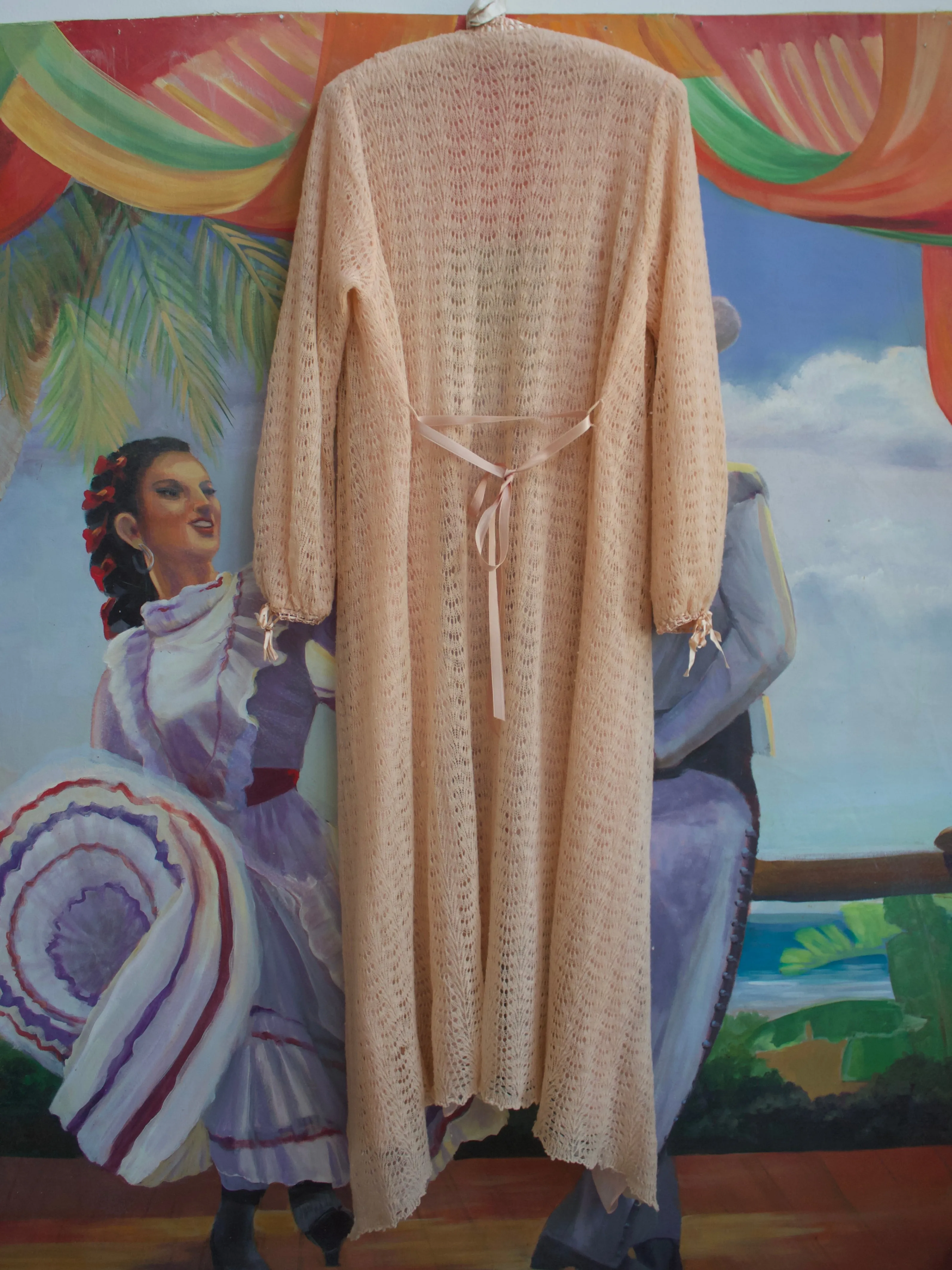1920s Pale Peach Open Weave Knit & Chiffon Floor Length Wrap Dressing Gown