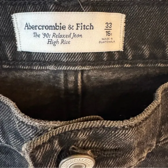 Abercrombie and fitch the 90’s relaxed jeans high rise black raw hem size 16