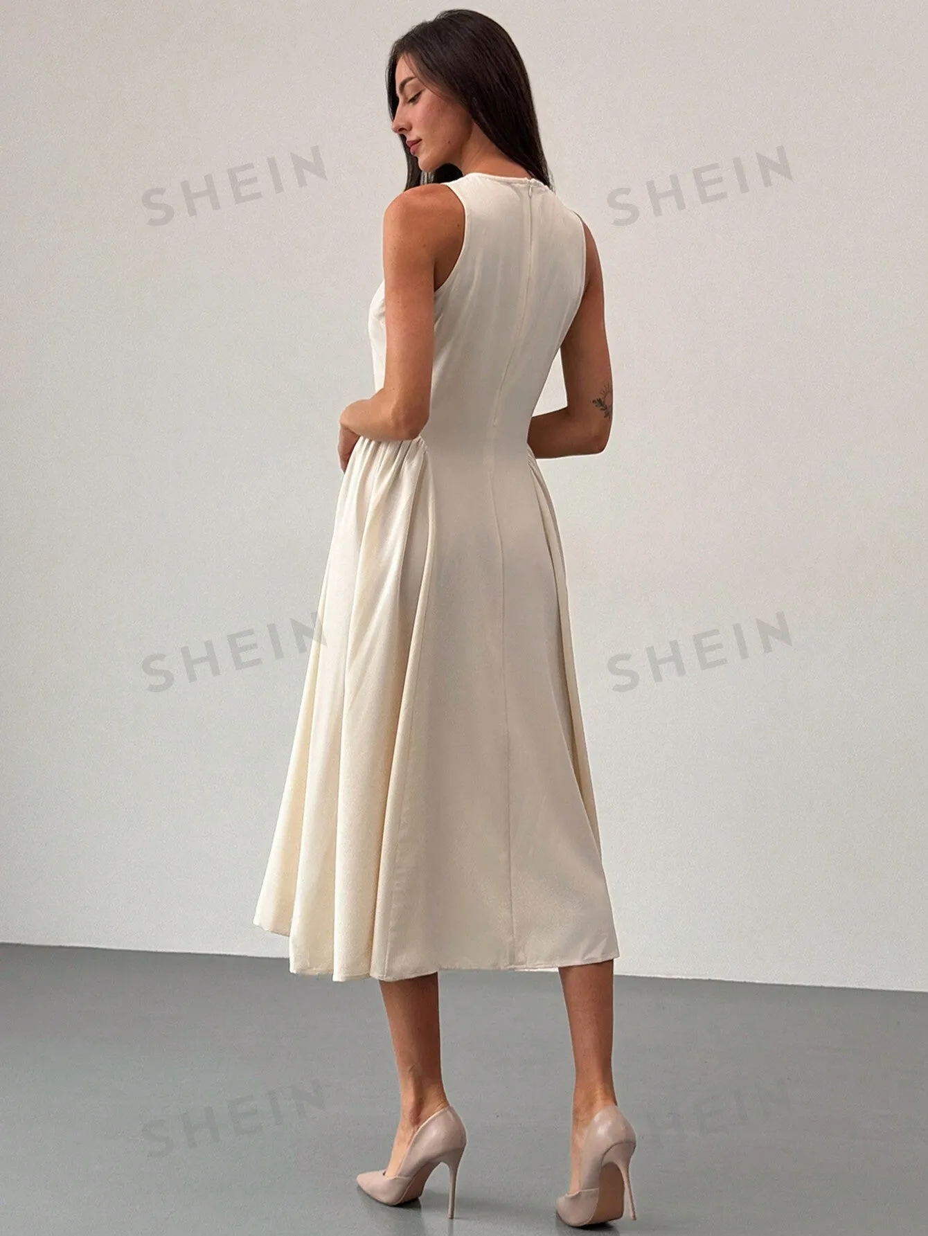 Aloruh Women's Sleeveless Cutout Front A-Line Side Ruched Midi Dress