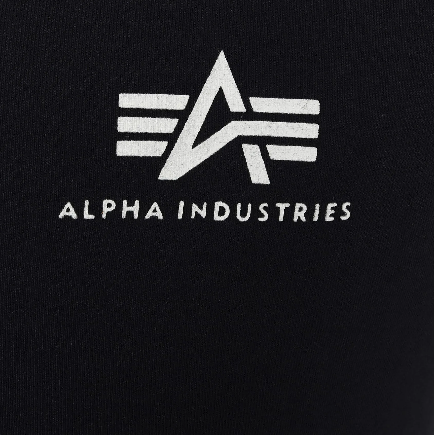 ALPHA INDUSTRIES BASIC SMALL LOGO T-SHIRT