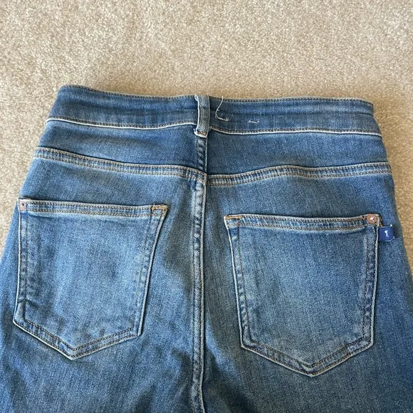 Anthropologie Pilcro High Rise Flare Jeans. Women size 25