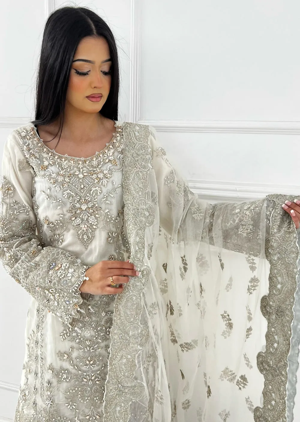 ARWS-09- Offwhite - Readymade - ARW Chiffon Collection 2025