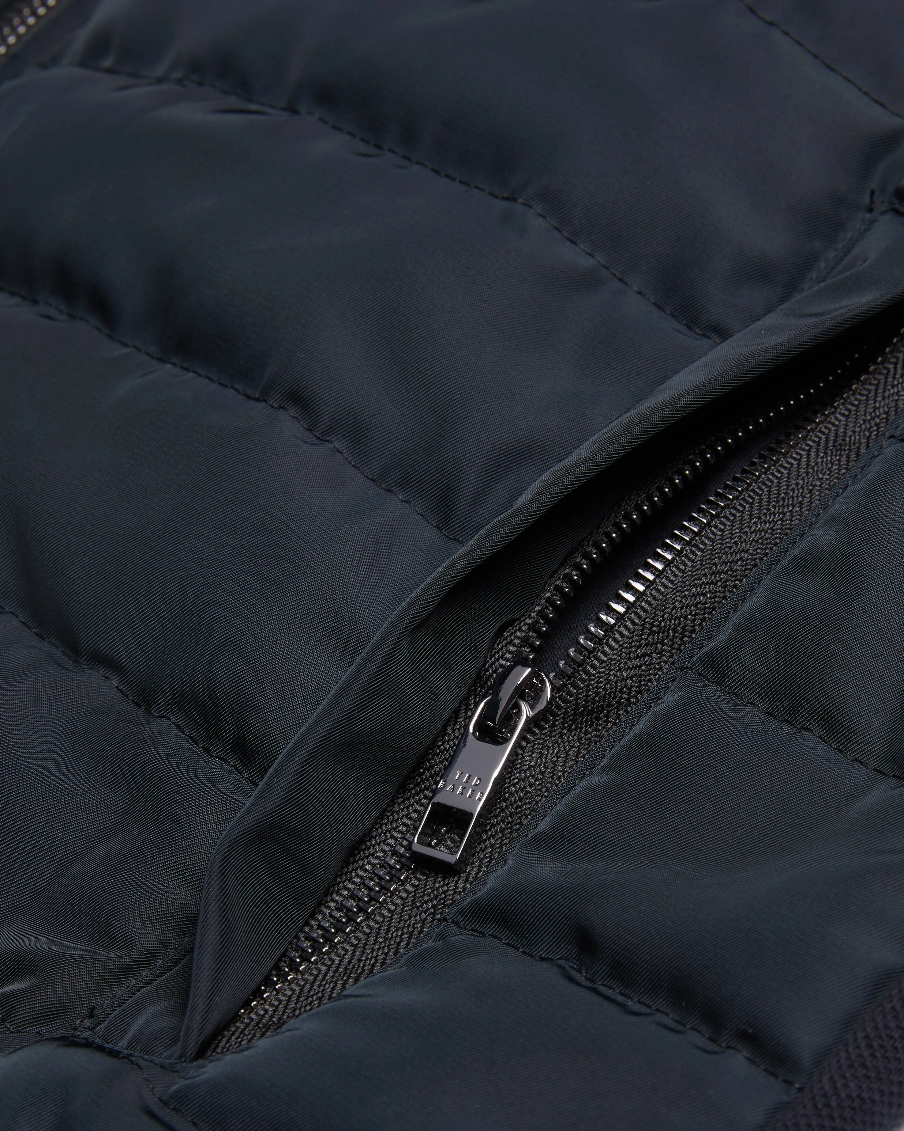 Atho Short Sleeve Regular Fit Quilted Gilet Black