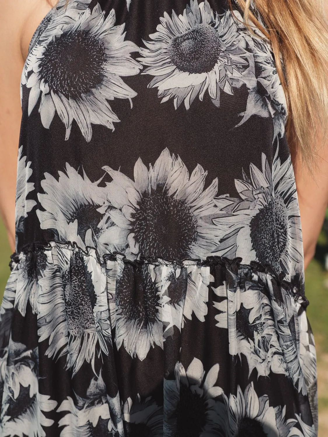 Ayla Black & White Sunflower - Chiffon
