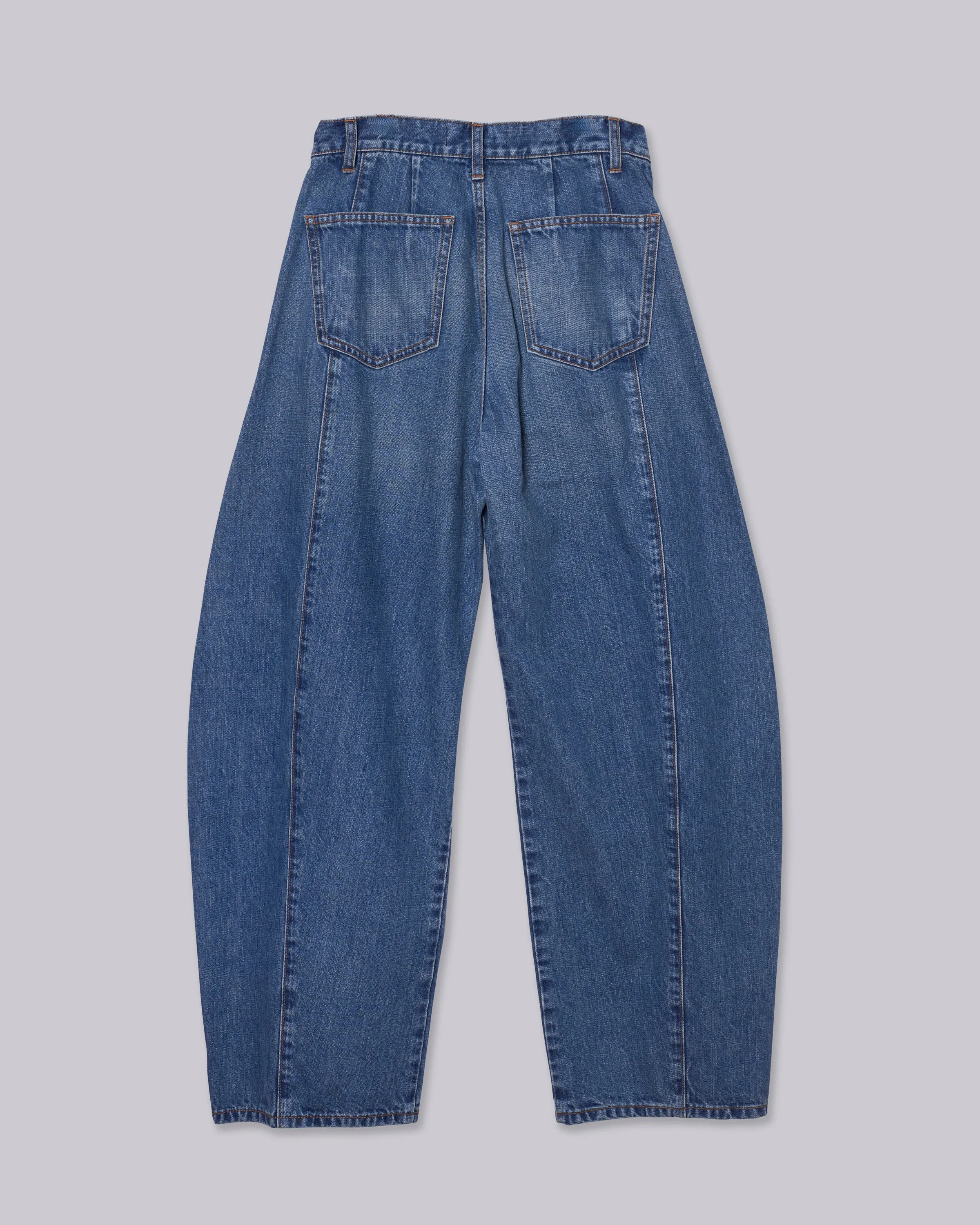 Barrel Denim in Light Blue