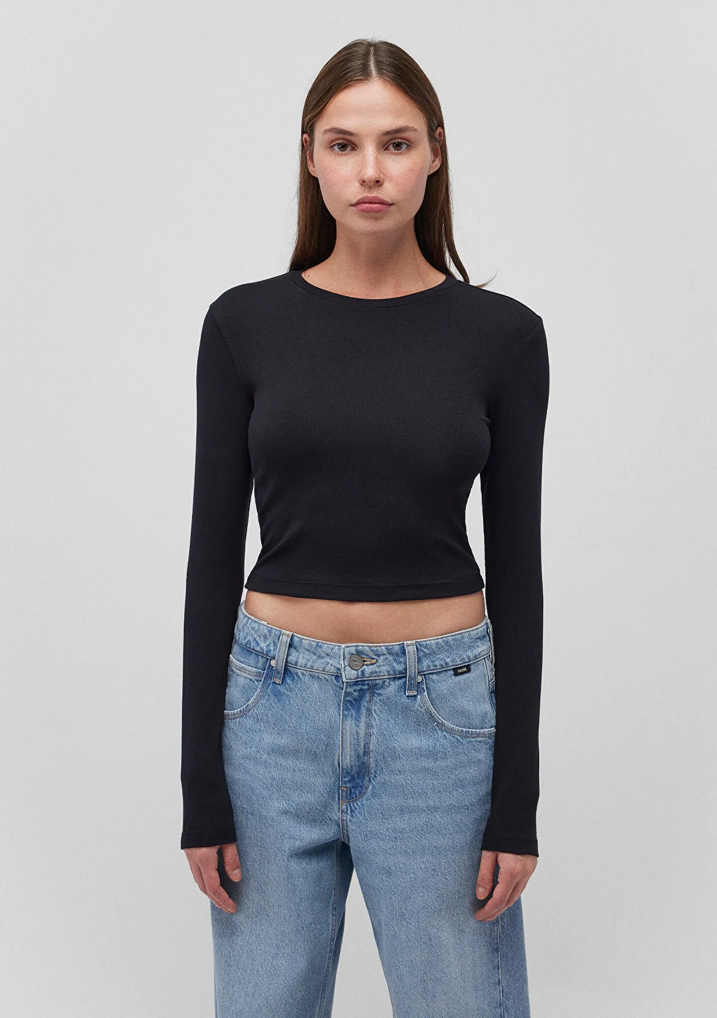Black Long Sleeve Crop Basic T-Shirt