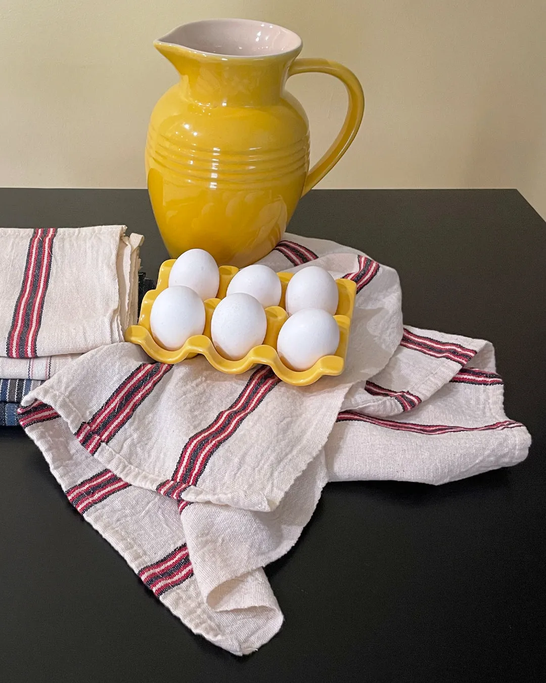 Casa Collection Hand Towel - Ecru Red