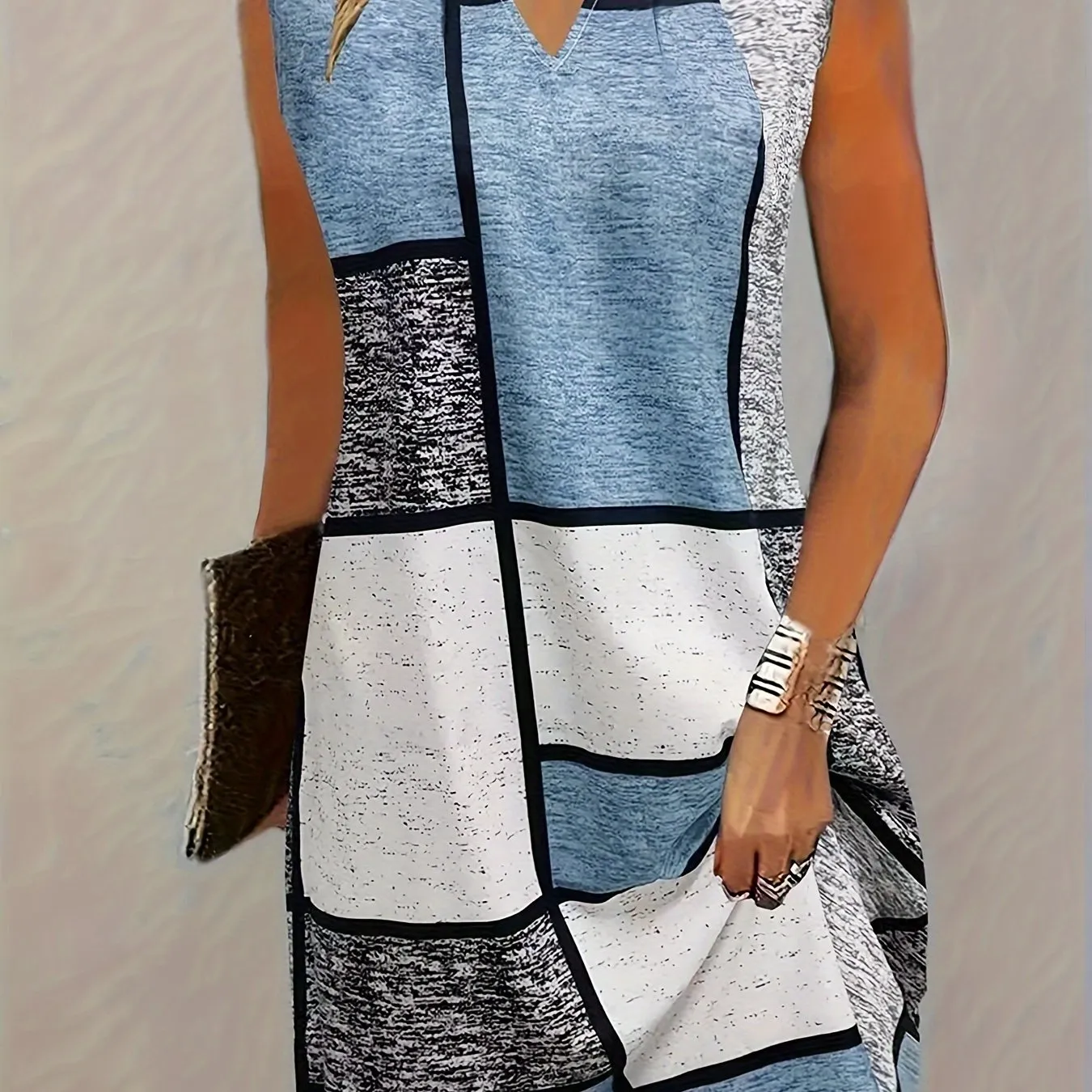 Chic Plus Size Colorblock Tank Dress - Easy-Breezy Sleeveless Style for Casual Summer Days