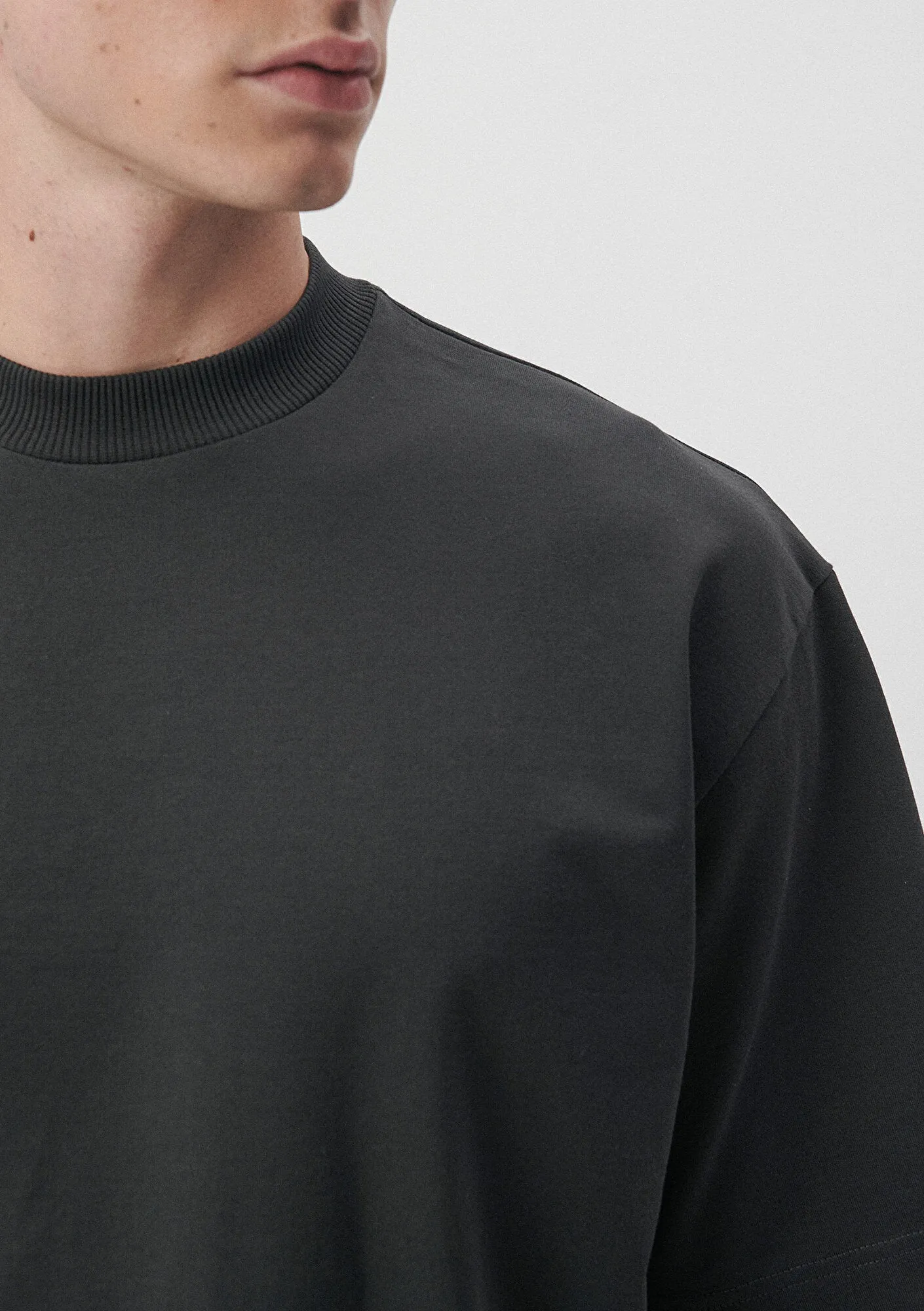 Crew Neck Grey Basic T-Shirt
