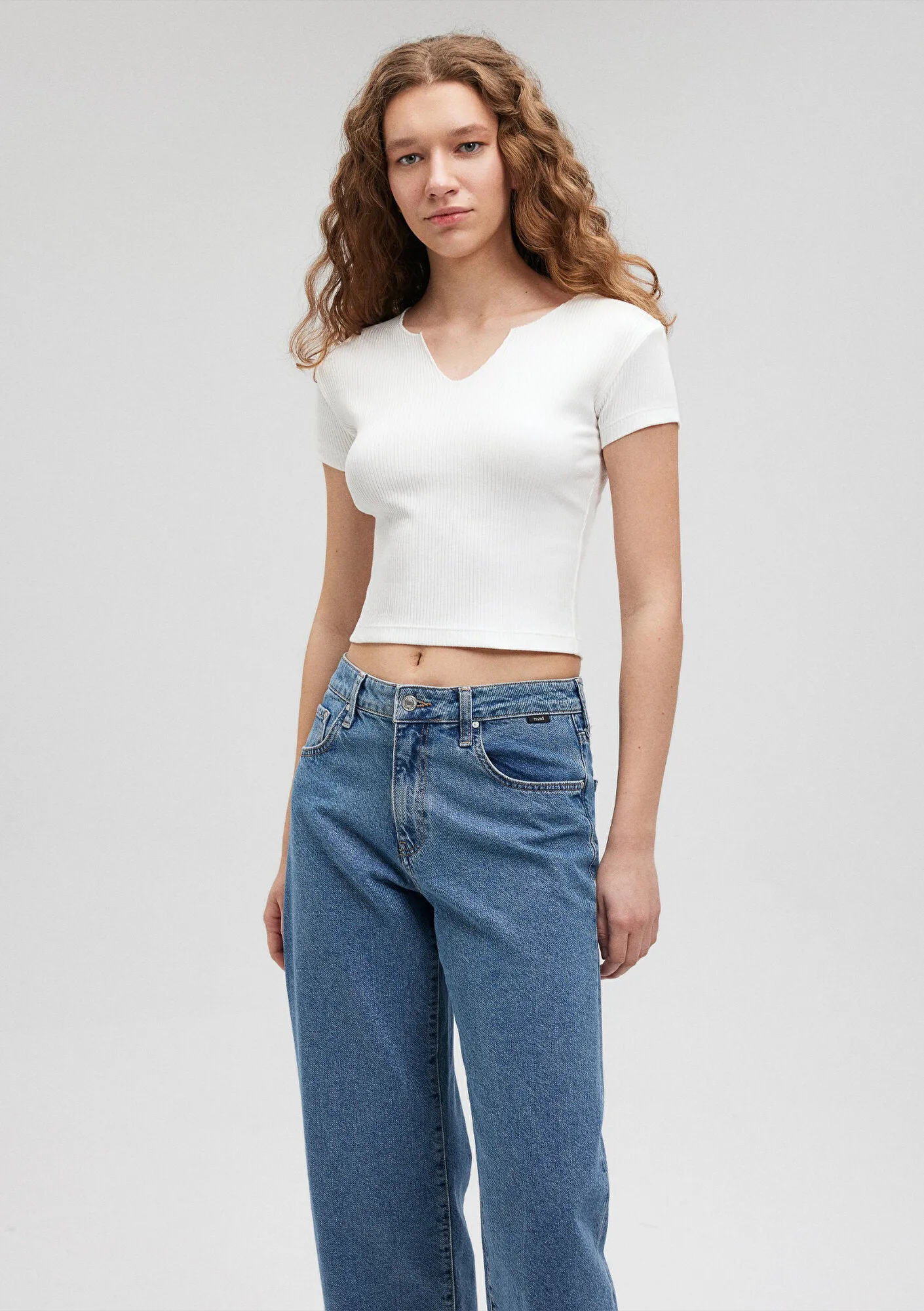 Crew Neck White Basic T-Shirt
