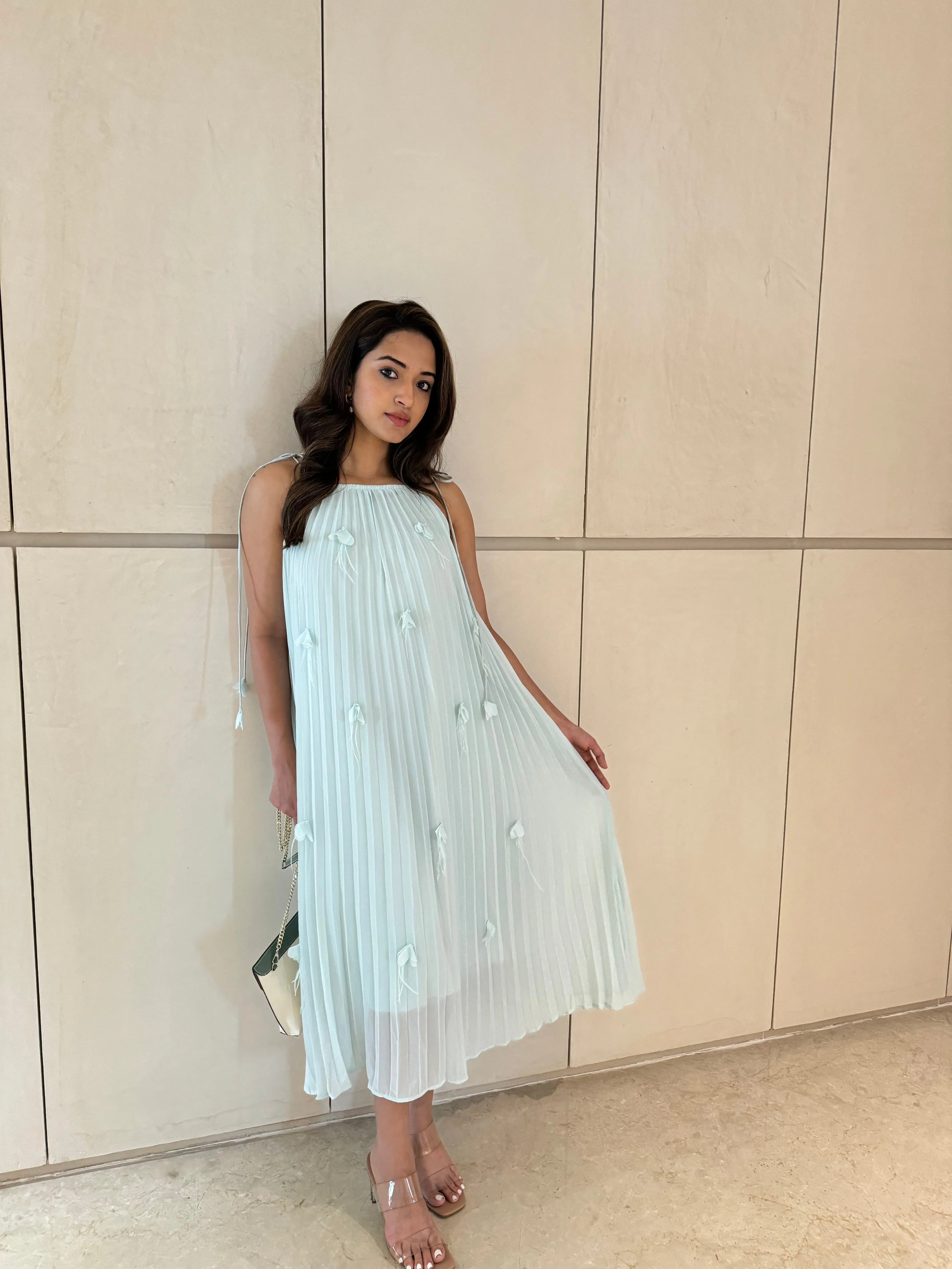 Elif flower pleated dress