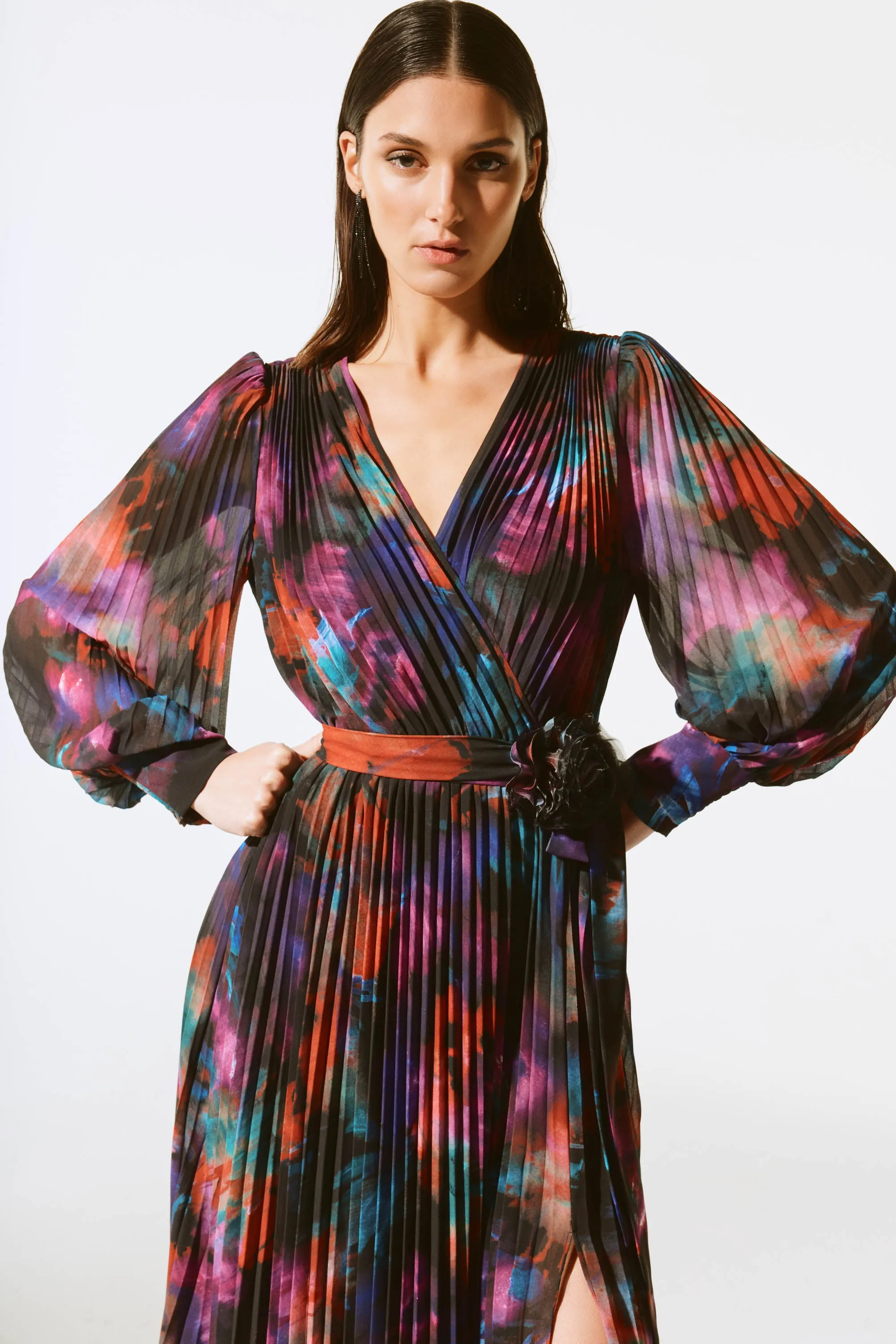 Floral Print Pleated Chiffon Midi Dress