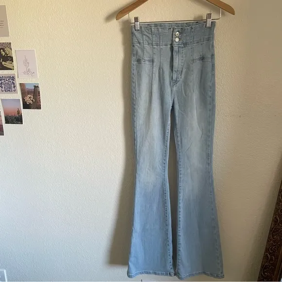 FP We The Free Jayde High Waisted Flare Stretchy Denim Jeans Light Blue Retro 27