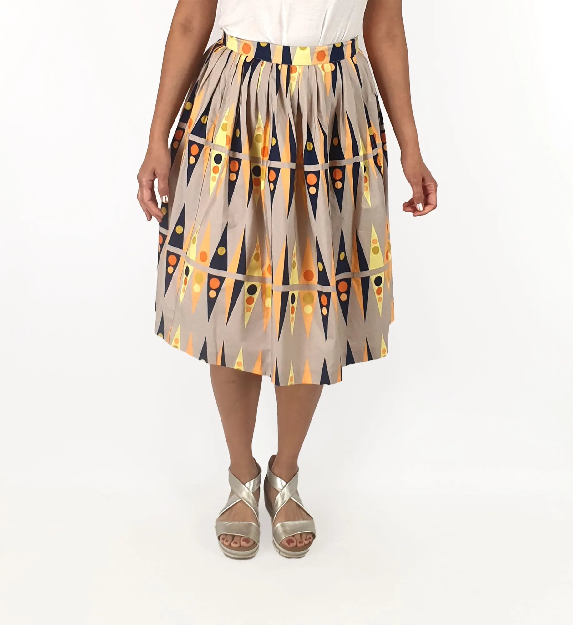 Gorman backgammon print skirt size 12, best fits 10