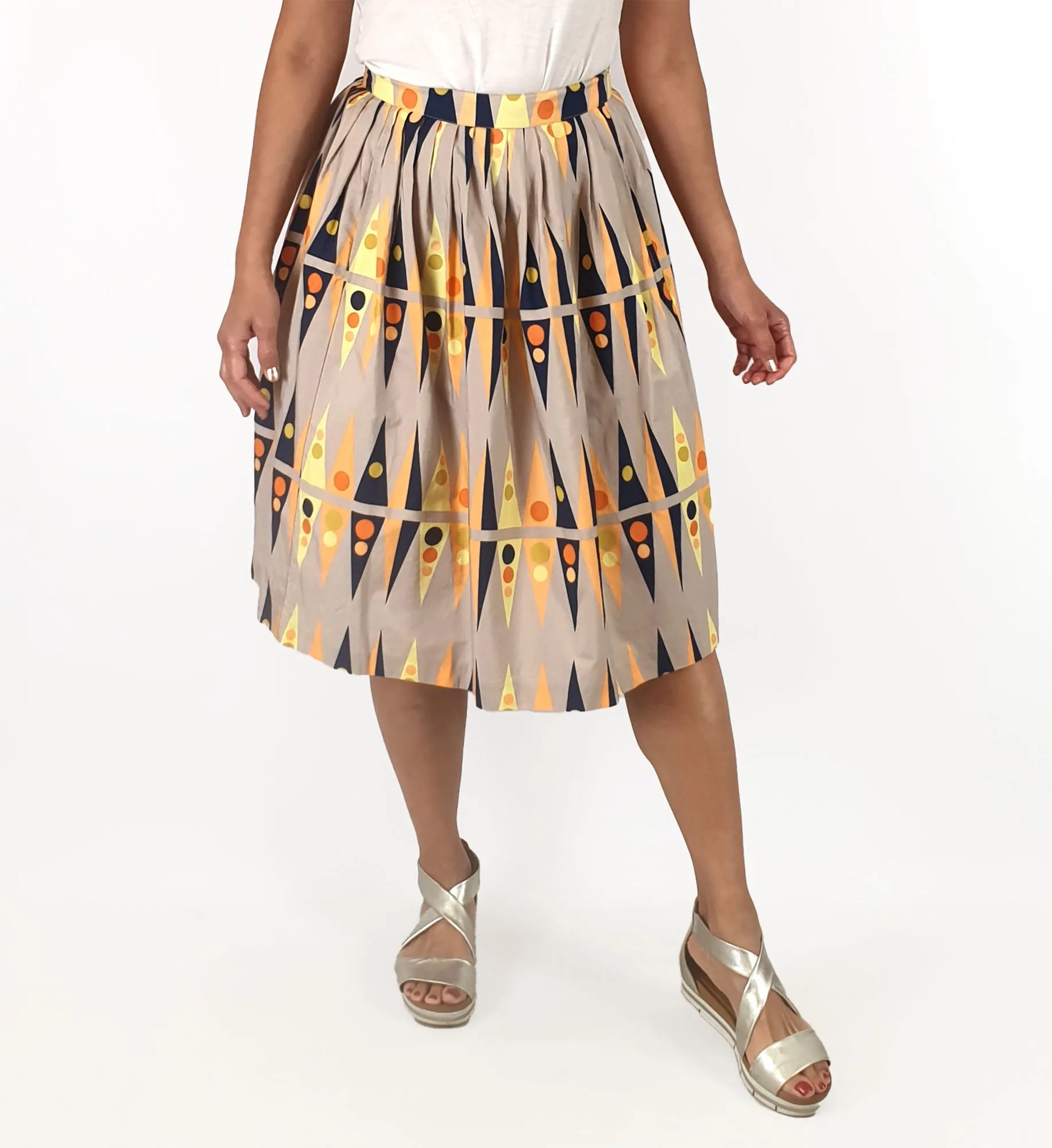 Gorman backgammon print skirt size 12, best fits 10