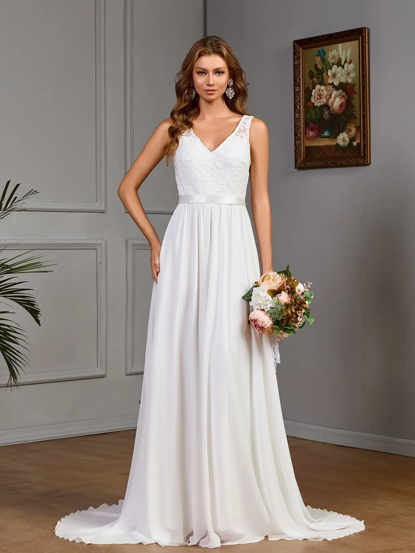 Graceful Sleeveless Lace and Chiffon Wedding Gown