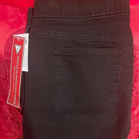 Guess Woman’s jeans shorts