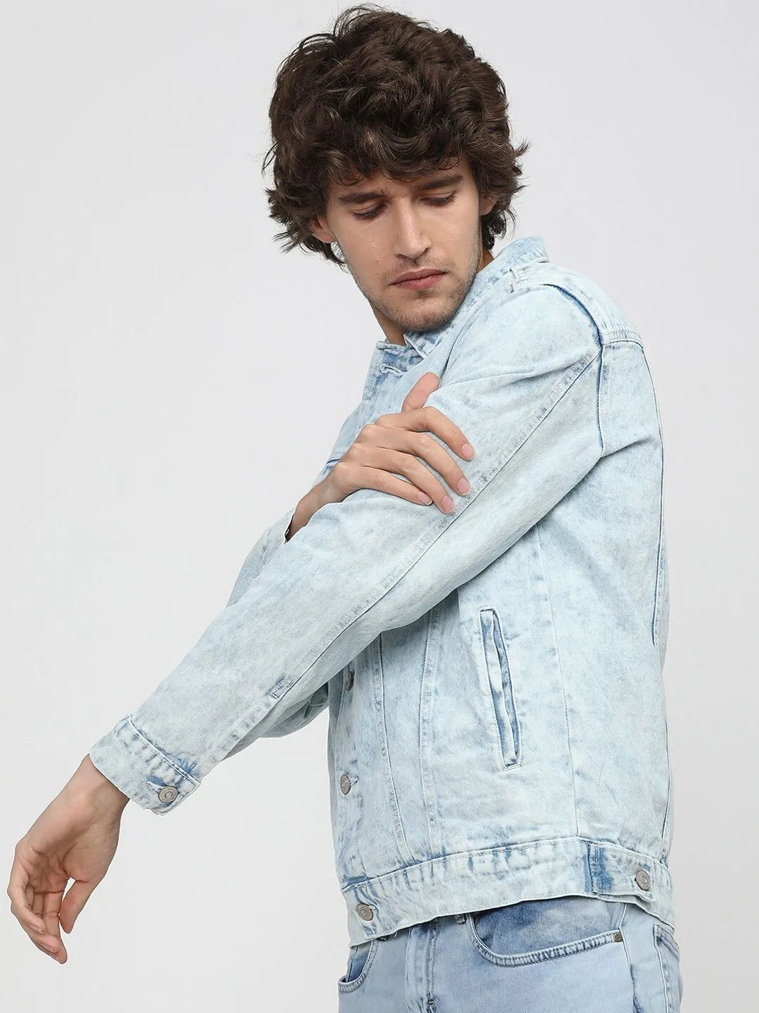 HIGHLANDER Men Blue Washed Colourblocked Denim Jacket