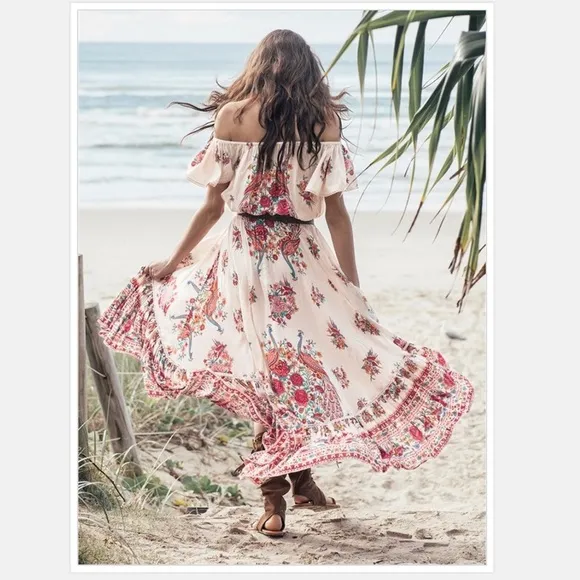 🌸Host Pick🌸 Last 3! Boho off the shoulder Dress