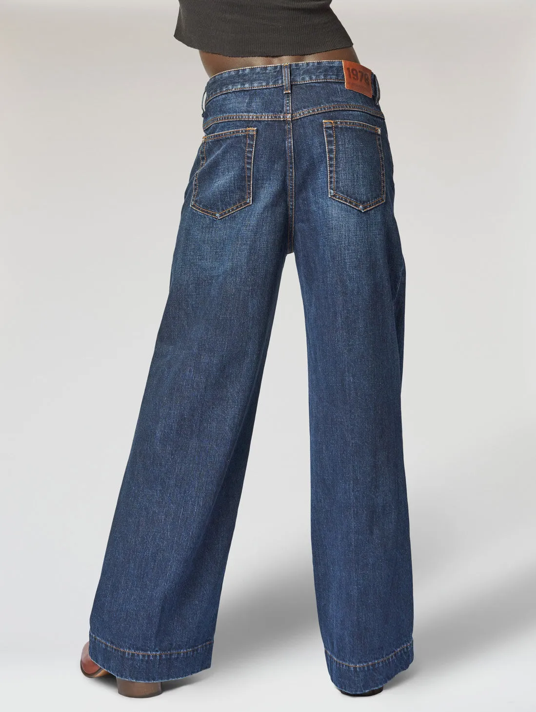 IZZY GIANT FLARE JEANS IN CLASSIC INDIGO - Unisex
