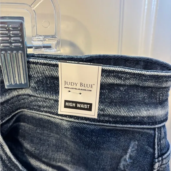Judy Blue Boyfriend Jeans Distressed Blue