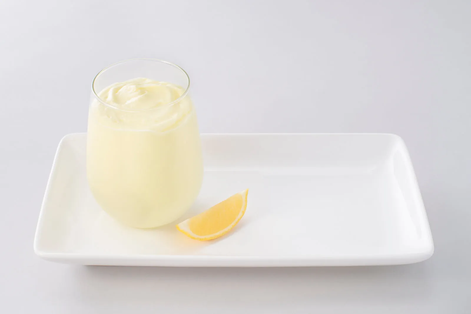 Lemon Chiffon Dessert Mousse - 4 x 667 Grams - Oetker - Baking Mixes and Ingredients - Canadian Distribution