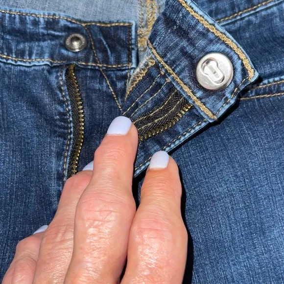♦️LUXURY DENIM CROP JEANS - Size 27R by AG Adriano Goldschmied - Fashion Lover