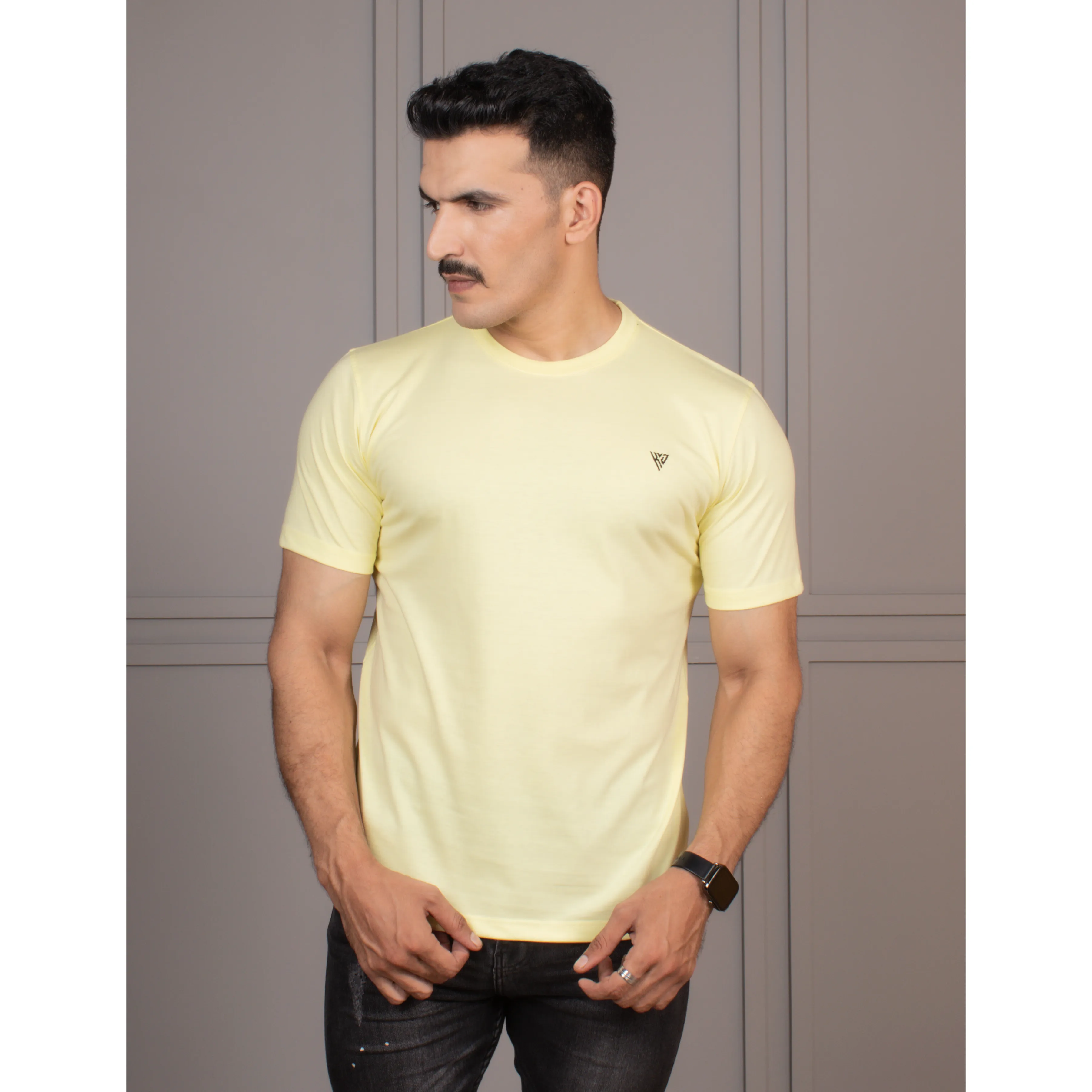 Men's Half Sleeve Round Neck T-Shirt Color Lemon