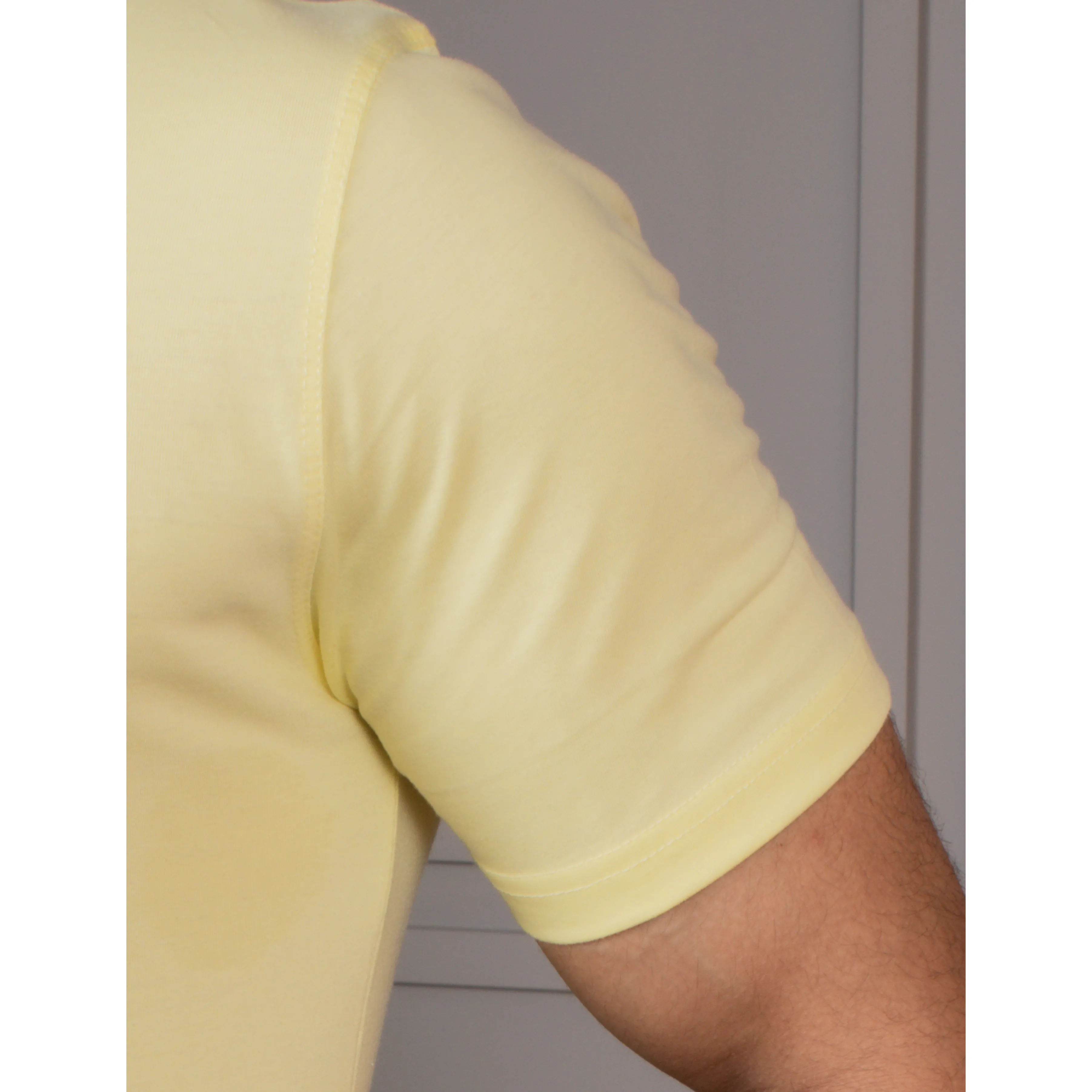 Men's Half Sleeve Round Neck T-Shirt Color Lemon