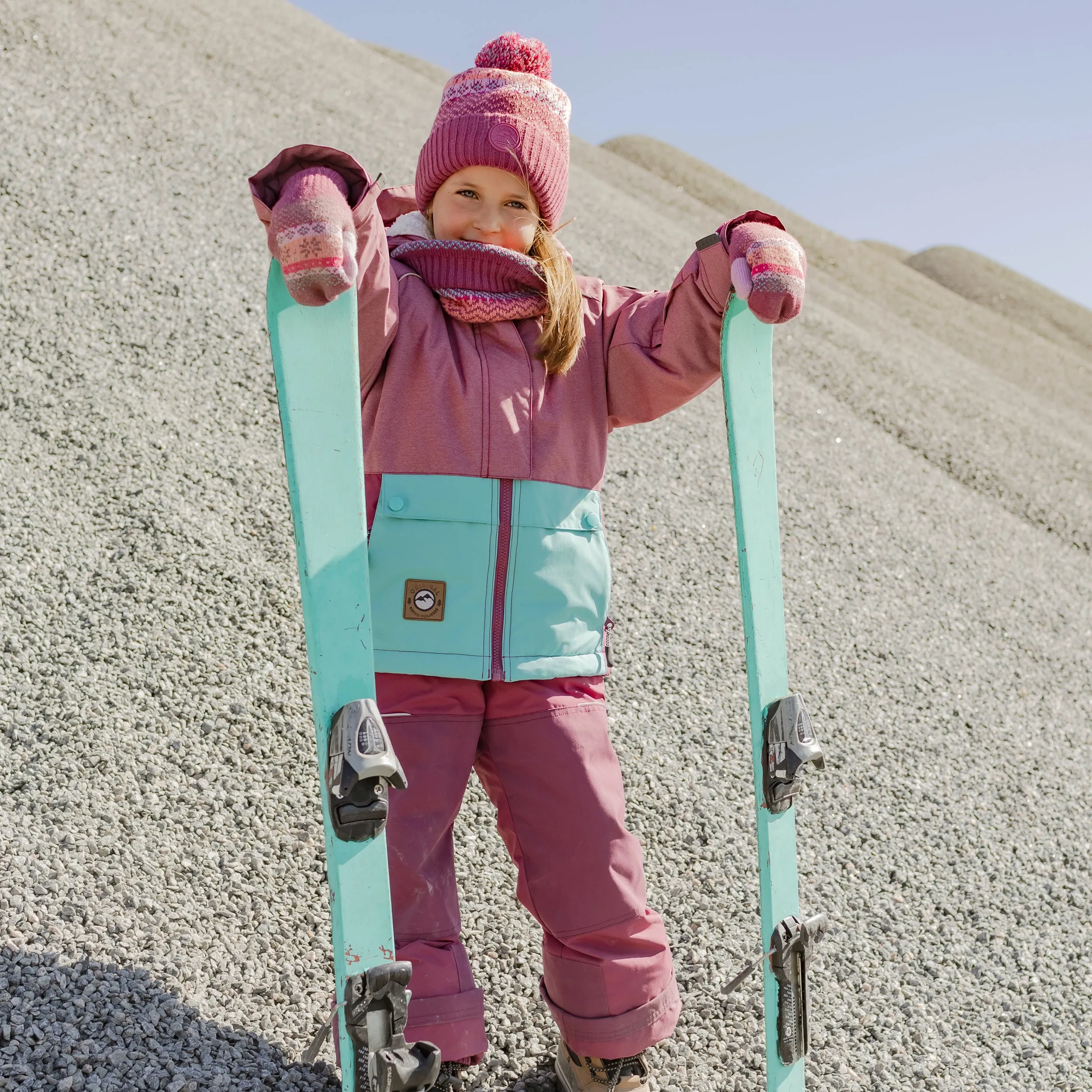 Mitaines roses, pêche et turquoise à motifs en tricot, enfant || Pink, peach and turquoise knitted mittens with print, child