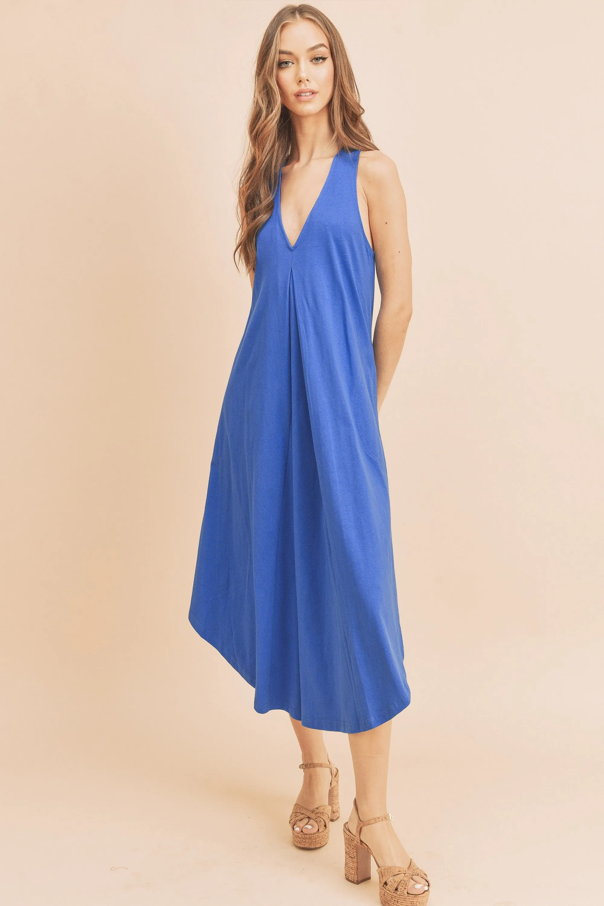 New Summer Front Pleat Detail V-Neck Sleeveless Midi Dress – Elegant, Feminine & Versatile Dress with Pleat Detailing, V-Neckline & Sleeveless Design for Both Casual & Formal Occasions