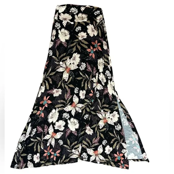 Nordstrom Bobeau Black and Cream Floral Maxi Skirt A-line Asymmetrical Hem