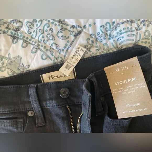NWT Madewell Sz 25 black stovepipe jeans denim with magic pockets NEW