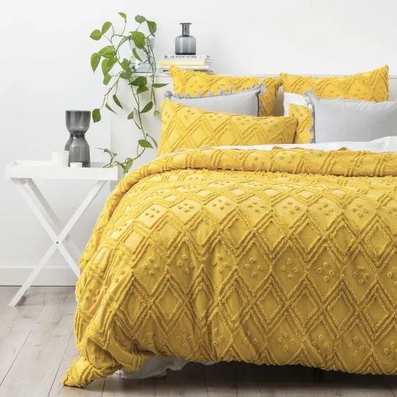 Park Avenue Medallion Cotton Vintage Washed Tufted Quilt Cover Set - Misted Yellow
