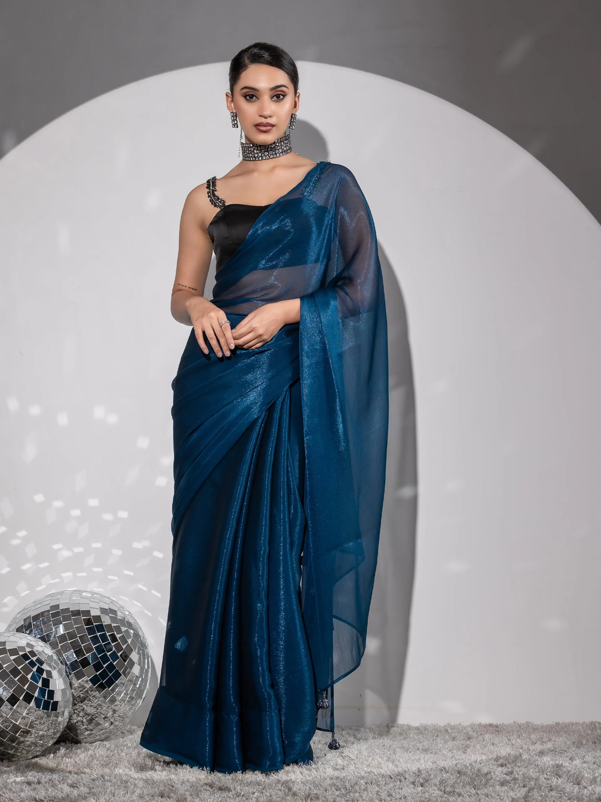 Peacock Shimmer Chiffon Saree With pendants and Blouse Fabric