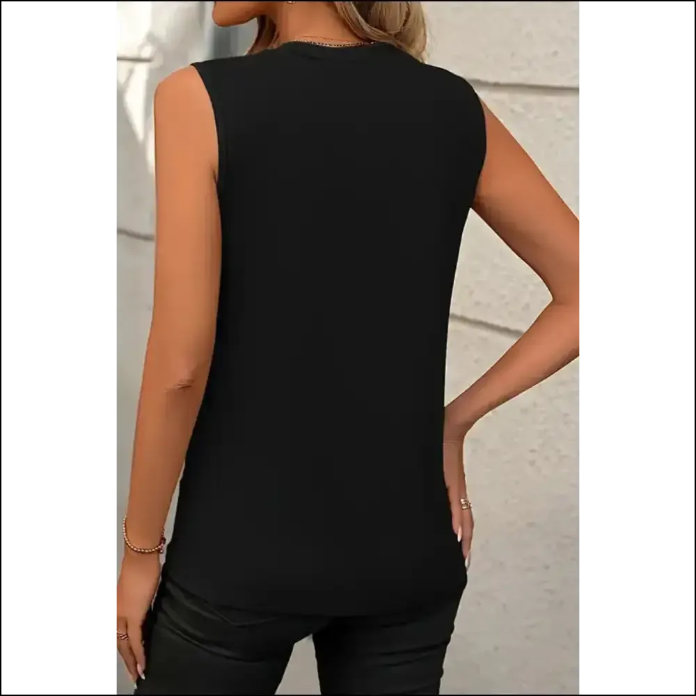 Pleated White Tank: Feel Fabulous, Arm Freedom ! Needful Things 😎
