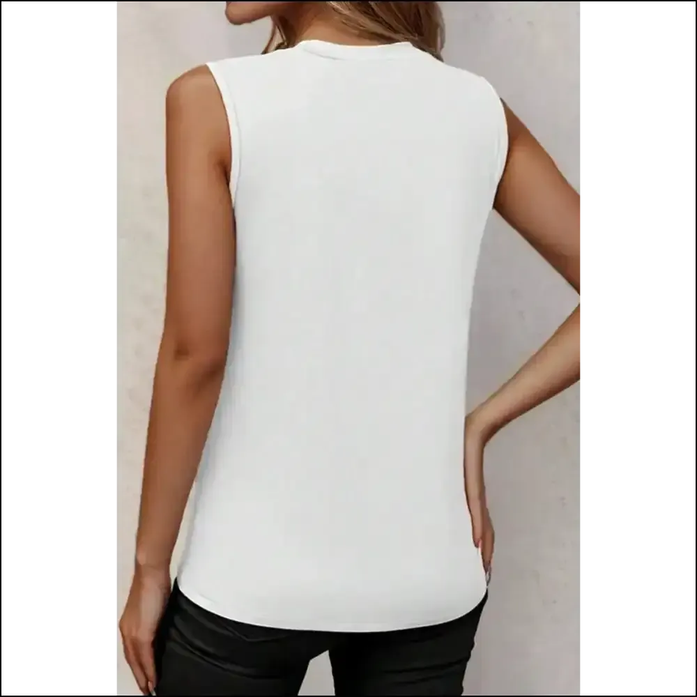 Pleated White Tank: Feel Fabulous, Arm Freedom ! Needful Things 😎