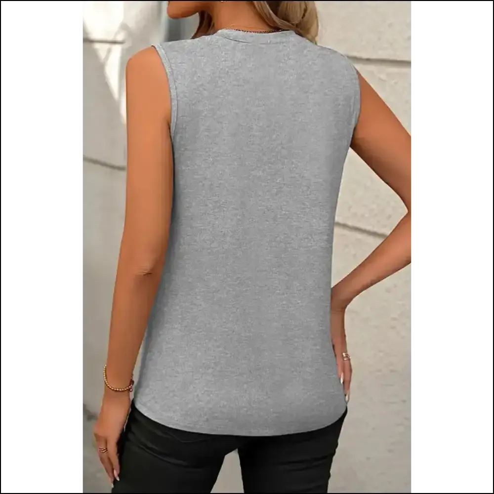 Pleated White Tank: Feel Fabulous, Arm Freedom ! Needful Things 😎