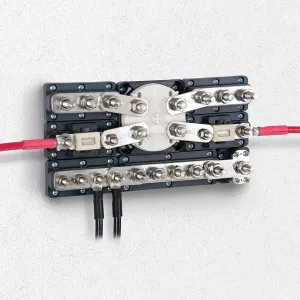 Pro Installer 8 Stud Bus Bar - 650A