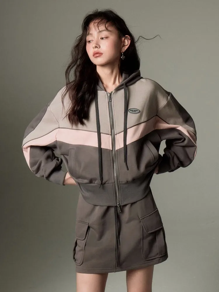 pullover sweatshirt  ＆ A-Line Skirts