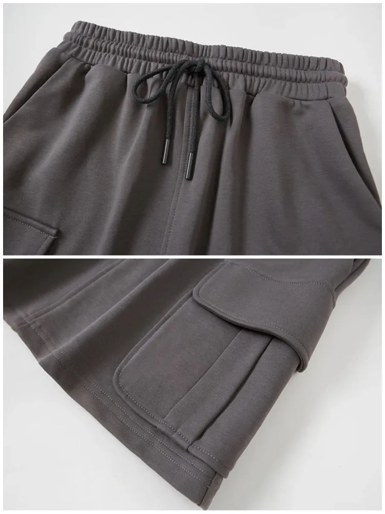 pullover sweatshirt  ＆ A-Line Skirts