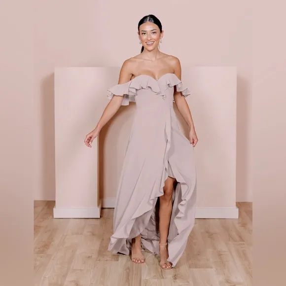 Revelry Scarlet Chiffon Size 10 Dress in Taupe 🤍