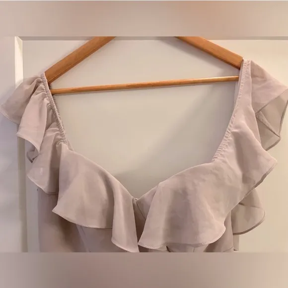 Revelry Scarlet Chiffon Size 10 Dress in Taupe 🤍