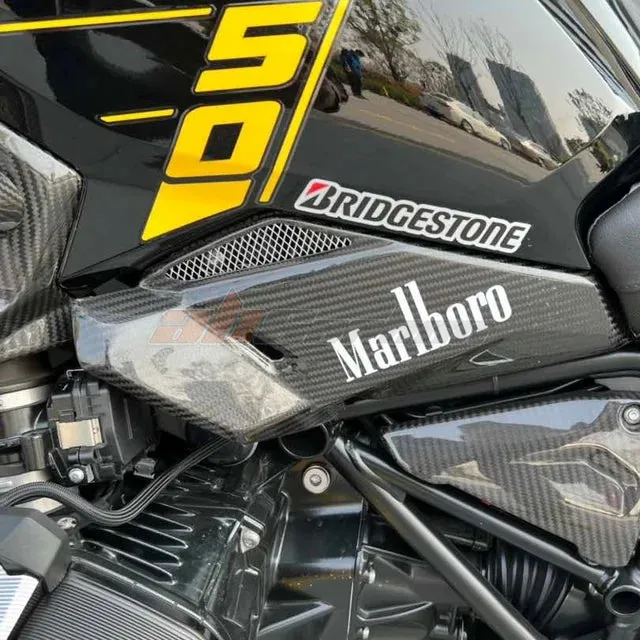 Side Panels of Tank Cover For BMW R1250GS ADV 2020  Full Carbon Fiber 100%