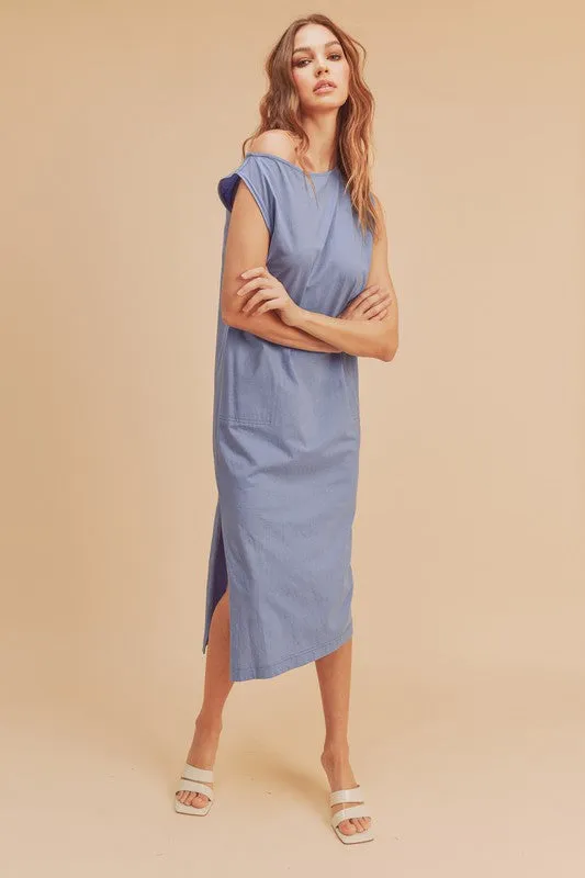 Side Slit Round Neck Sleeveless Midi Elegant Dress – Versatile, Chic, and Timeless Wardrobe Staple with Side Slits and Sleeveless Design for Effortless Style