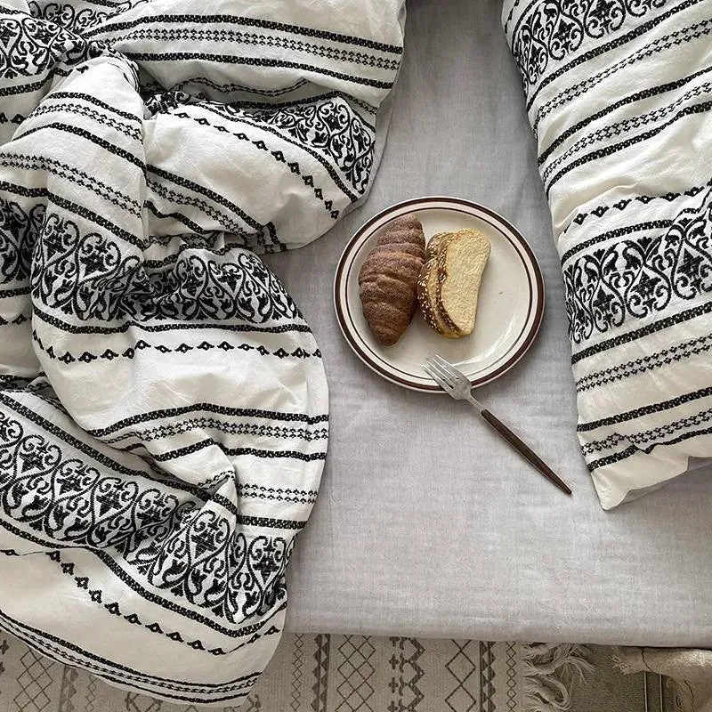Simple Heart Stripe Boho Duvet Cover Set