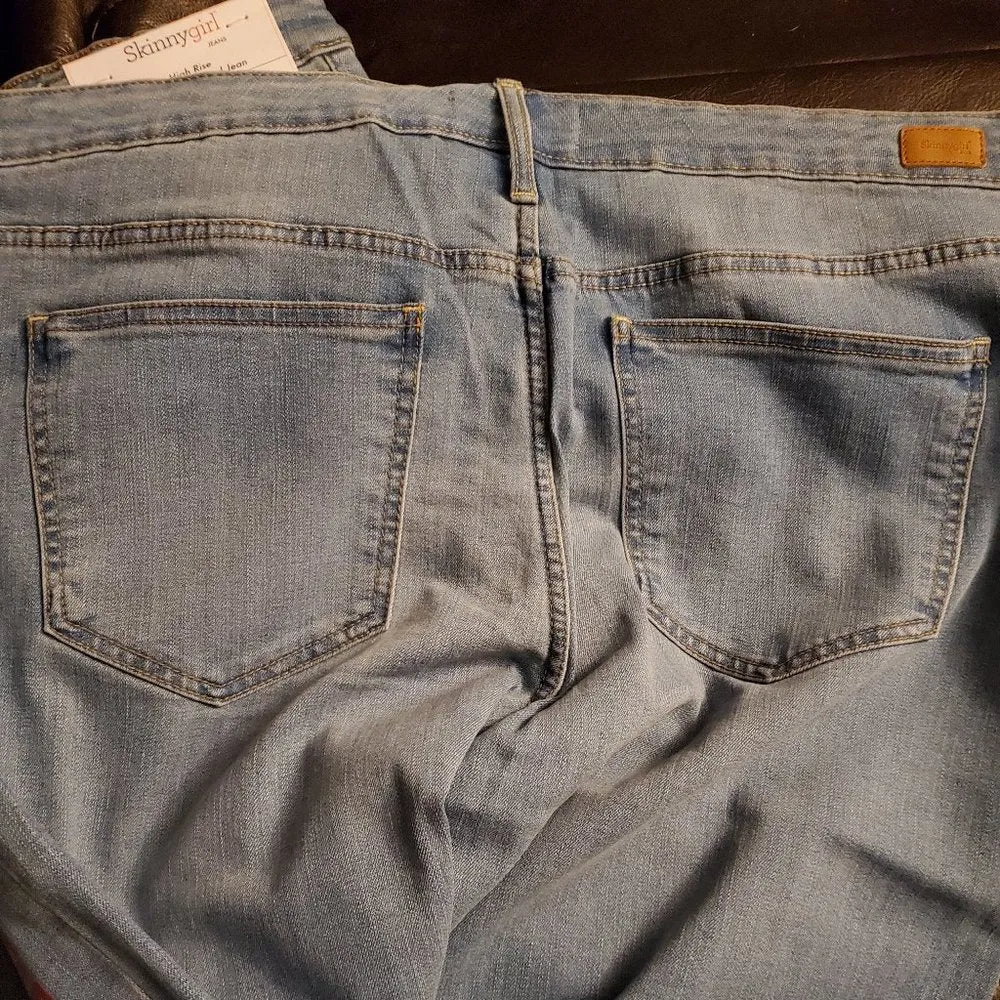 Skinnygirl  High Rise Button Front Cropped Jeans Wide Leg