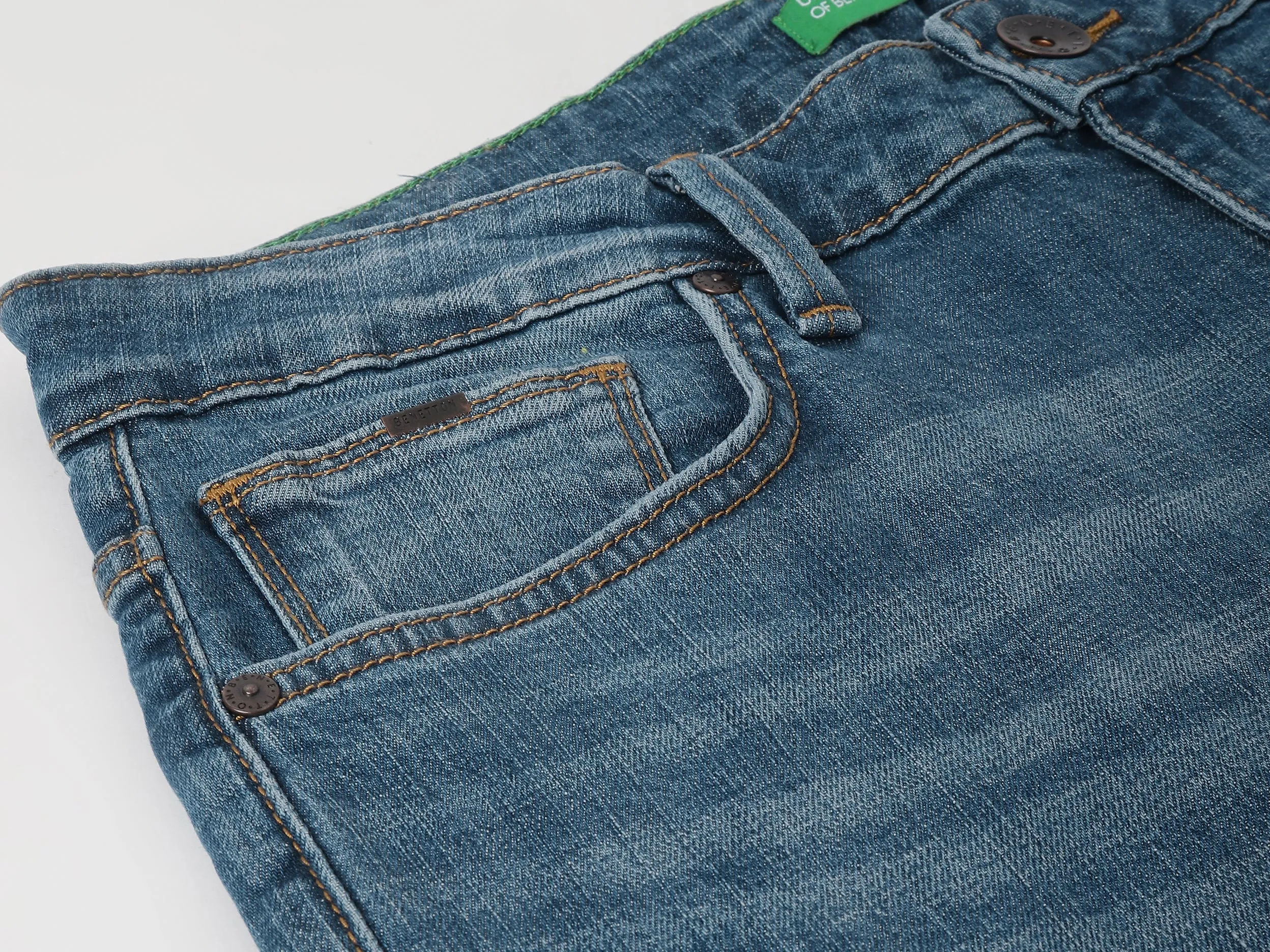 Solid Pattern Slim Fit Jeans