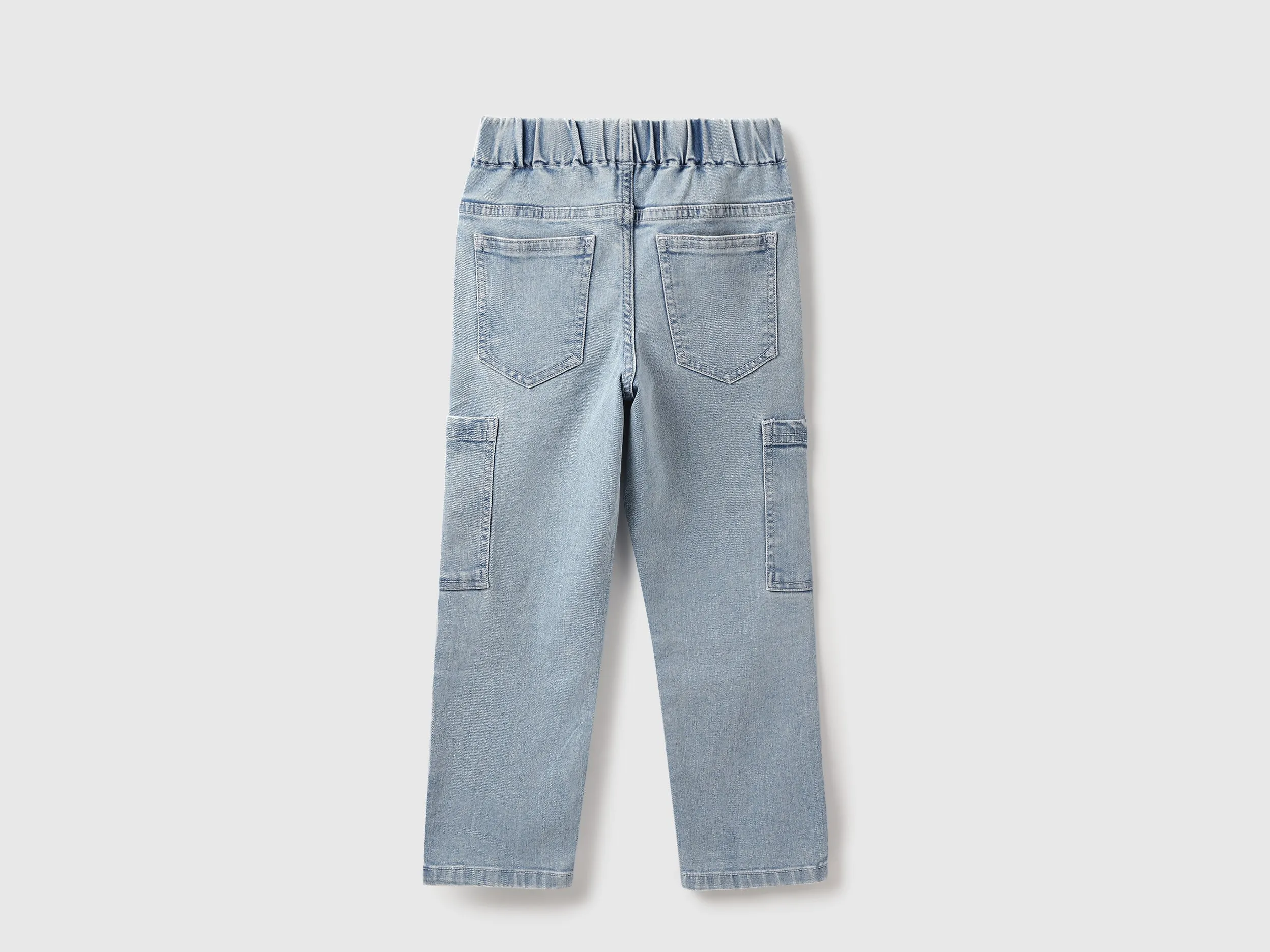 Solid Regular Fit Jeans